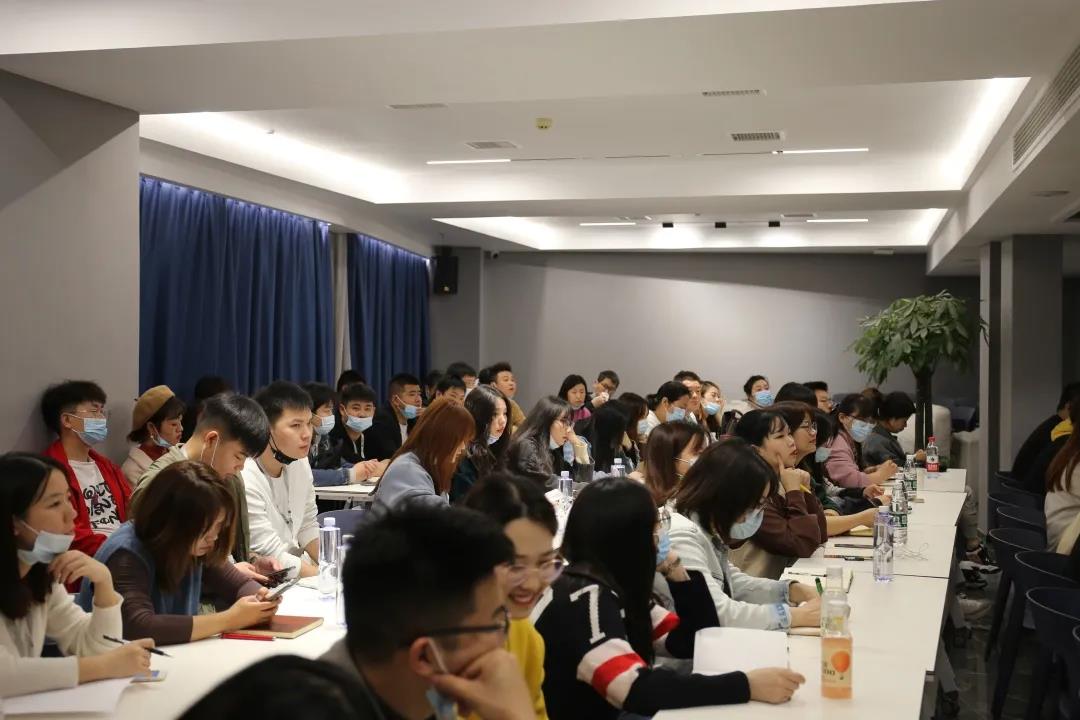 山水人家裝飾客服銷售服務(wù)培訓(xùn)